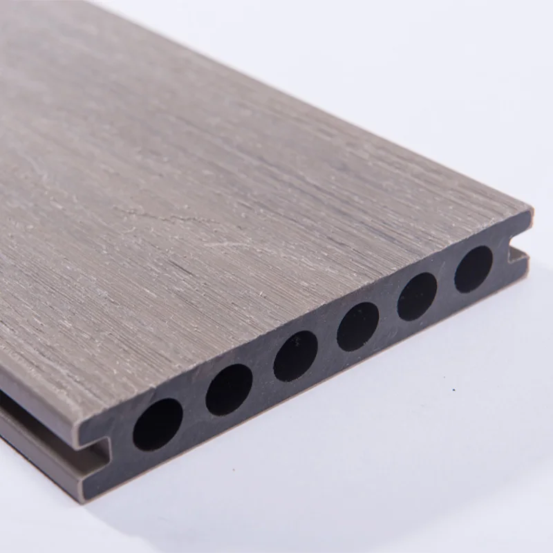Waterproof Outdoor Plastic Wood Floor 2cm Thickness Tile Decking Composite