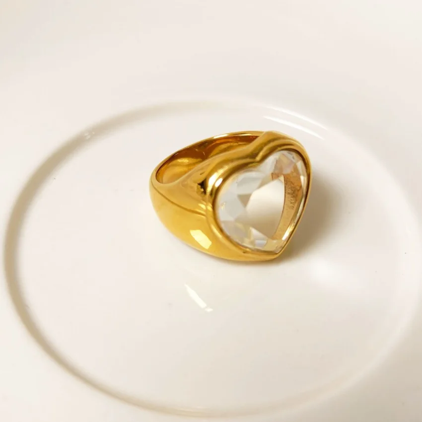 

Trendy Chunky CZ Heart Rings Stainless Steel 18K Gold Plated Minimalist Heart Gemstone Finger Ring Jewelry for Gifts