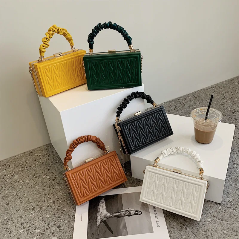 

Korean Ruched Shoulder Crossbody Purses 2021 Chains Wrinkled Luxury Handbags For Women Ladies Bags Leather Box Handbags