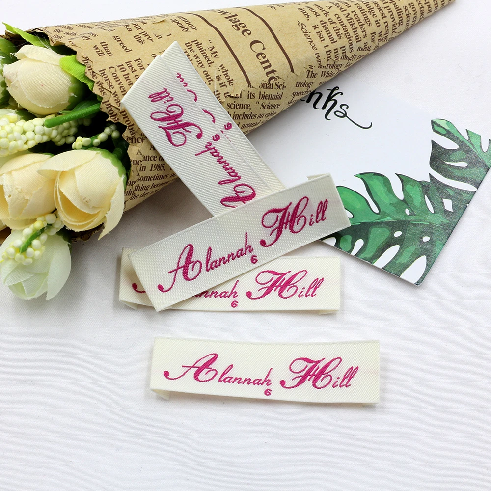 

New Design Custom Center Fold Silk Tag Woven Label for Clothing, Custom color