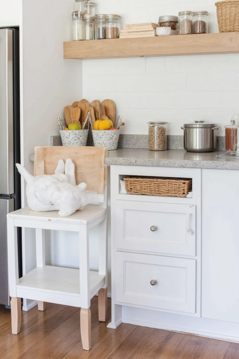 10 genius ideas for organizing a small kitchen without losing your sanity