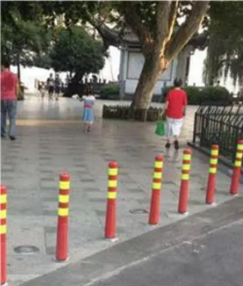 Traffic Safety Spring Warning Bollard 750mm High Reflective Flexible Parking Guide Post