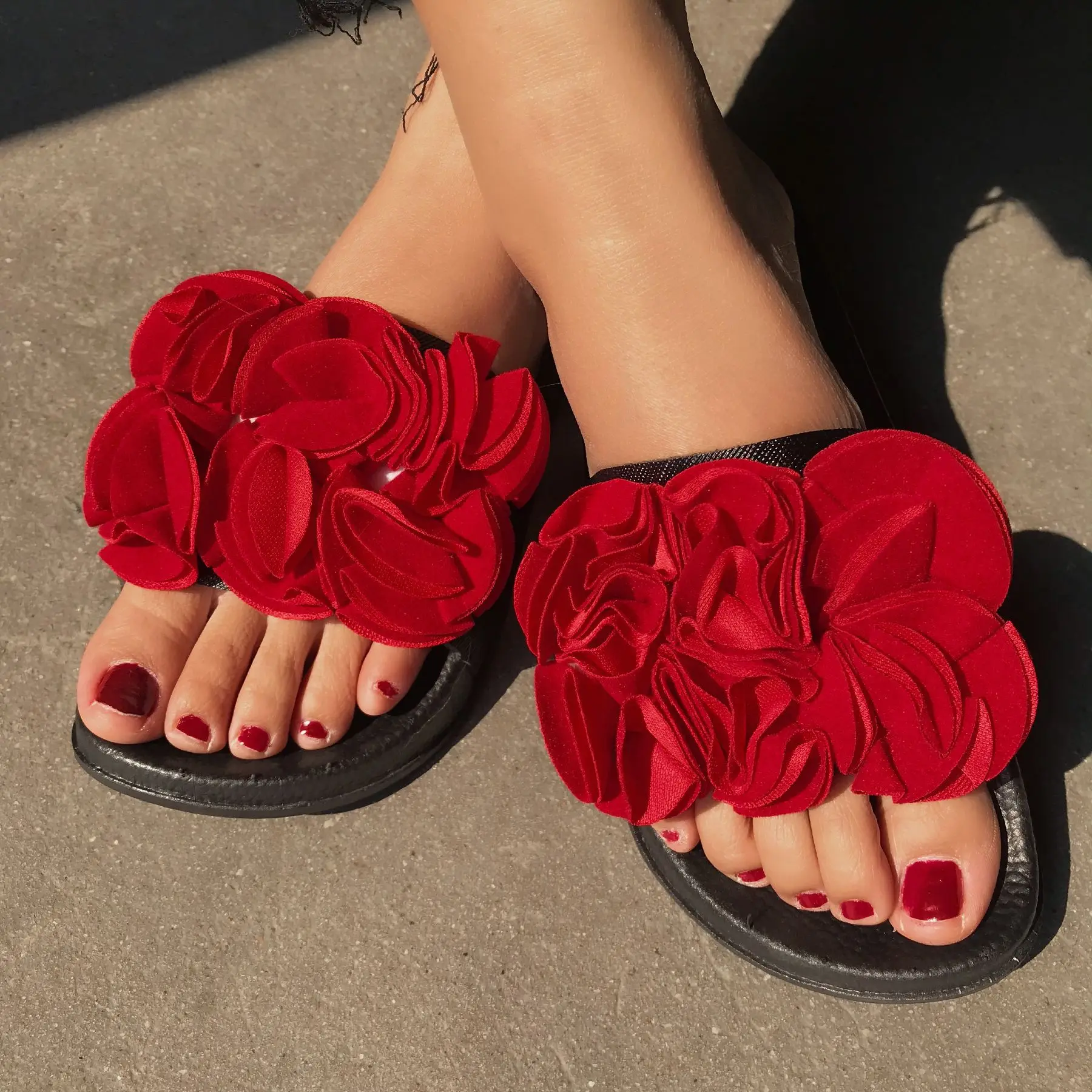 

SD-29 2020 latest fashion flower decorated cross strap open toe slipper sandals for women flat beach sandals summer ladies, Picture show , squine colors