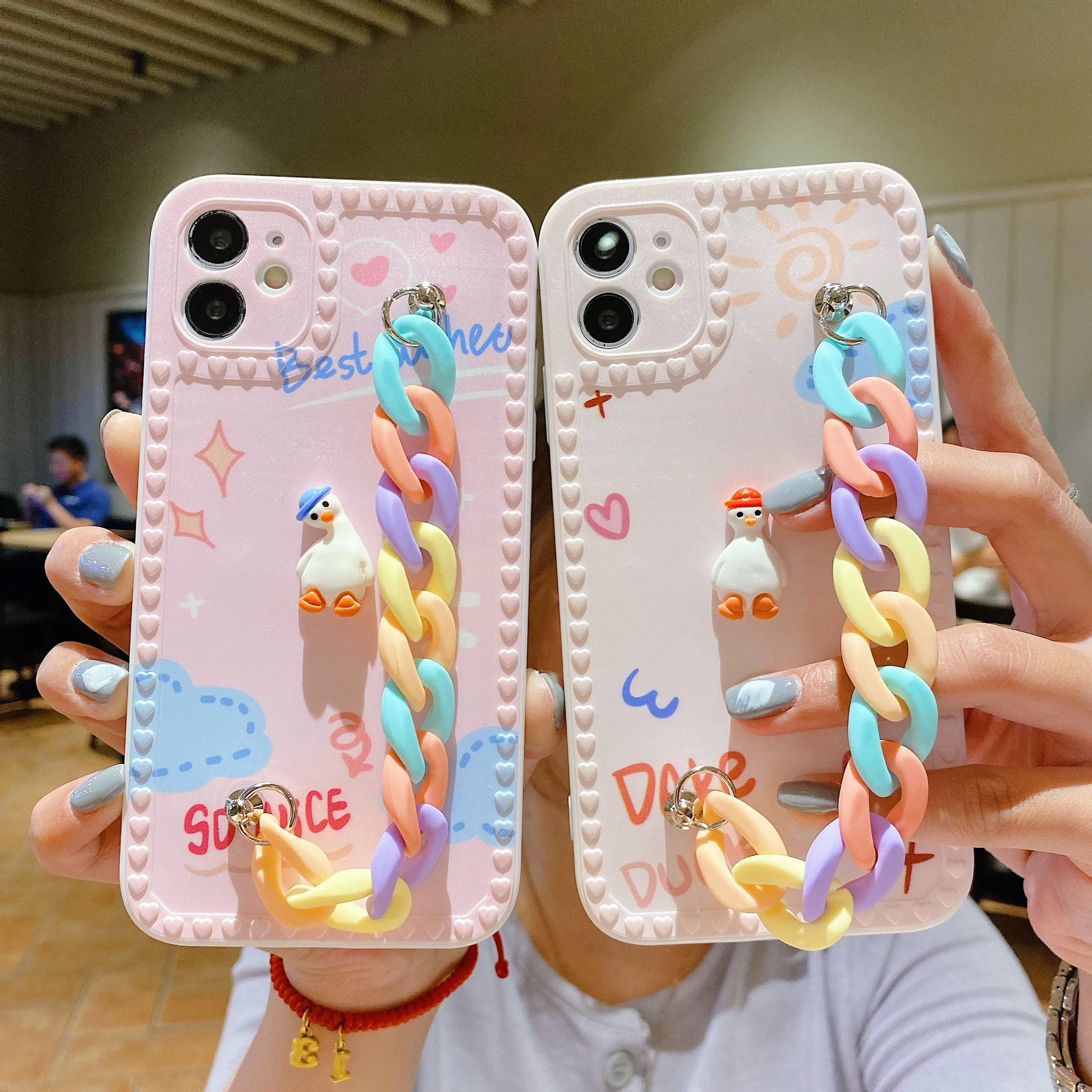 

TPU soft shell cartoon rainbow chain mobile phone protective cover for iphone12 13 pro mobile phone shell cute duck 11pro max