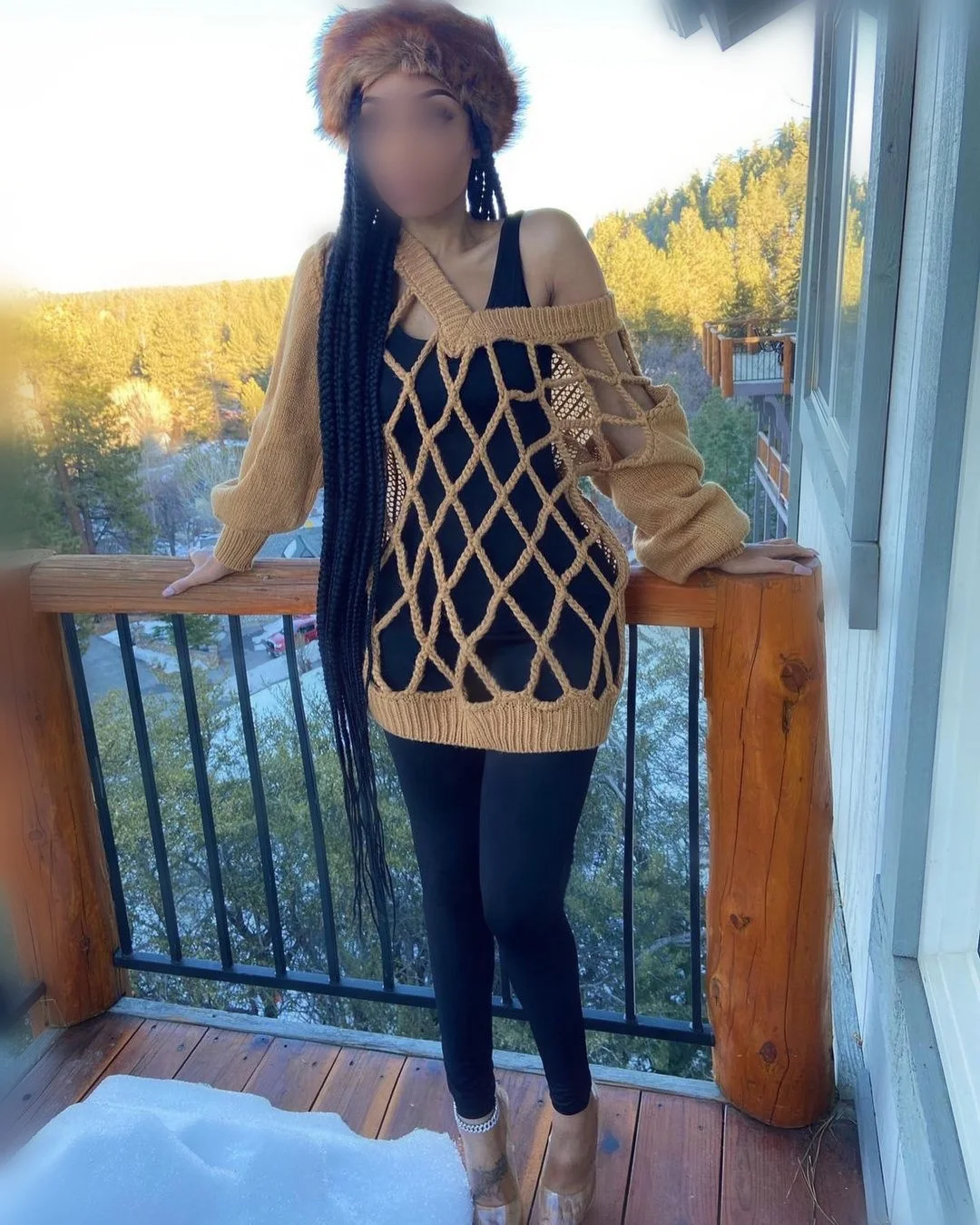 

New Arrivals Designed Lady Casual Pullover Hollow Out Hole Styles Plain Solid Color Spring Knitted Sweater Women'S Sweaters