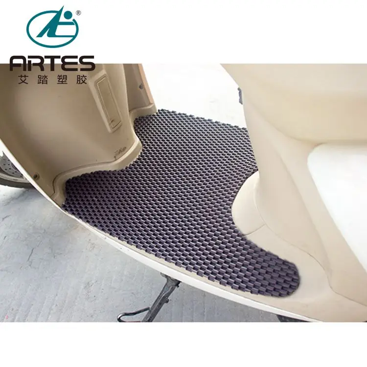 

2020 Fashion universial cheap eco friendly high quality pvc cutting Motorcycle car floor mat, Custom made