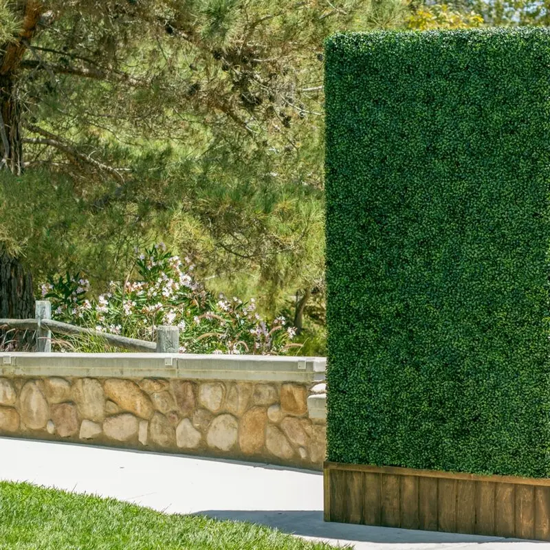 C2100 Wholesale 3d Simulation Shrubs Vertical Artificial Grass Wall