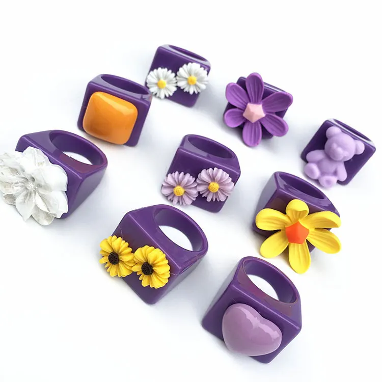 

INS Style Flower Heart Rings Fashion Punk Square Chunky Rings Handmade Purple Fruit Bear Heart Acrylic Resin Rings Women Girls