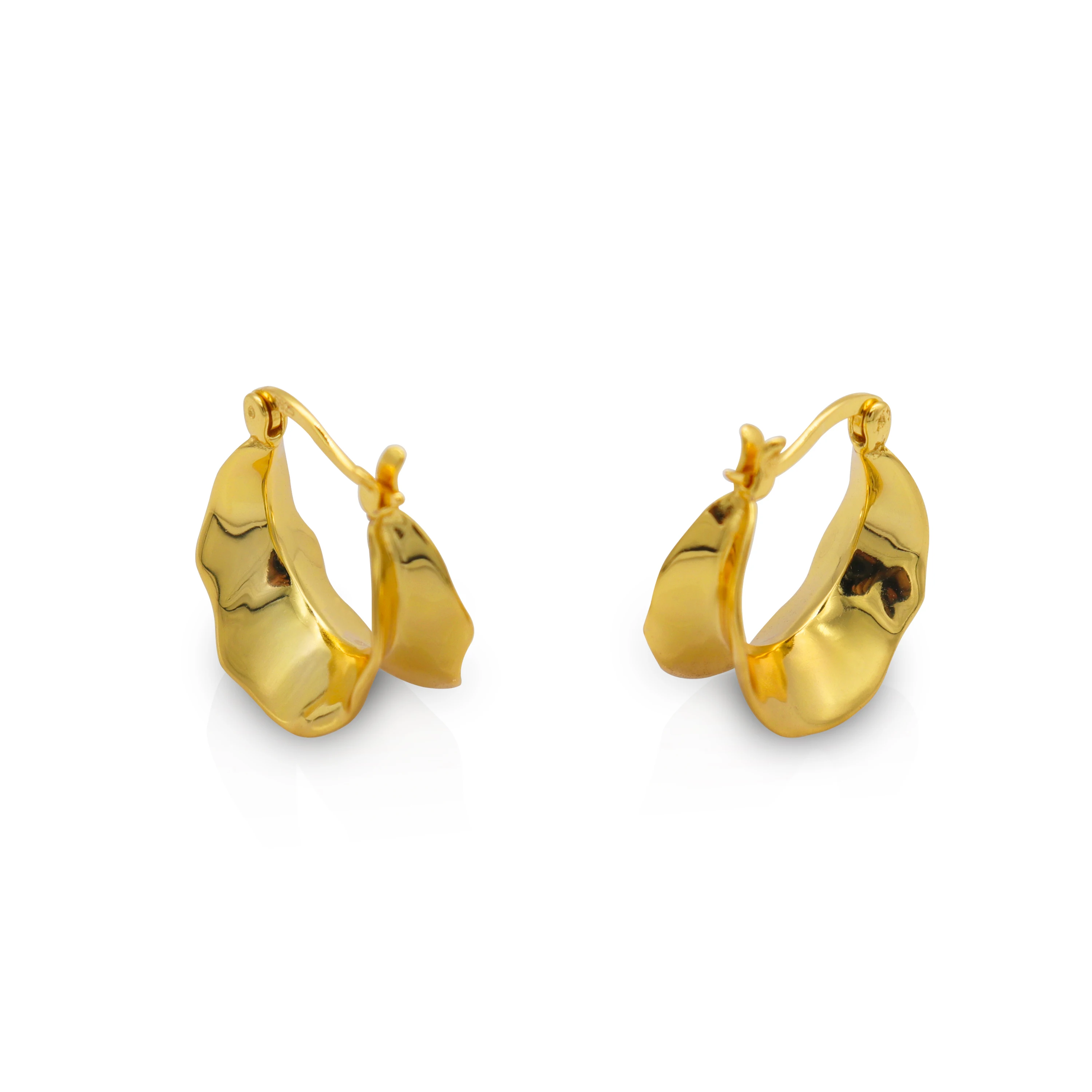 

Chris April in stock 925 sterling silver gold plated Minimalist irregular Concave and convex surface earring