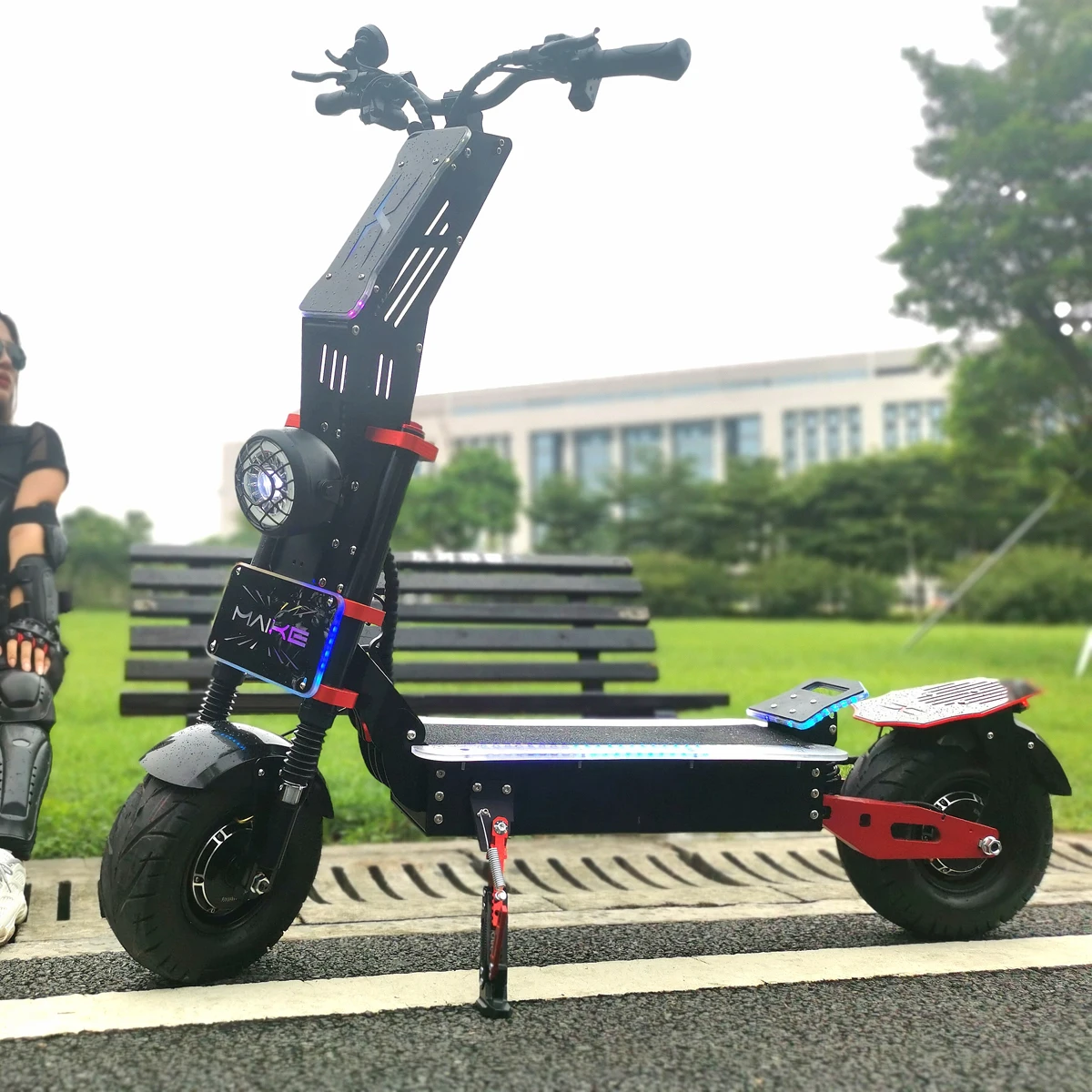 

China Factory Supplied Top Quality Maike MKX e scooter dual motor 13 inch fast electric scooter 8000w off road scooter