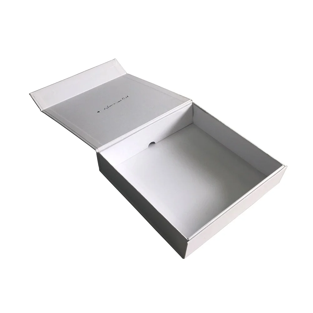 luxury clothes packaging boxes