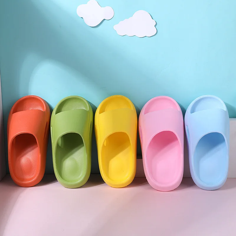 

2021 High Quality Original Custom Logo Children Yeezy Slippers Kids Pure Color Slides Shoes for Boys And Girls, Pink,blue,yellow