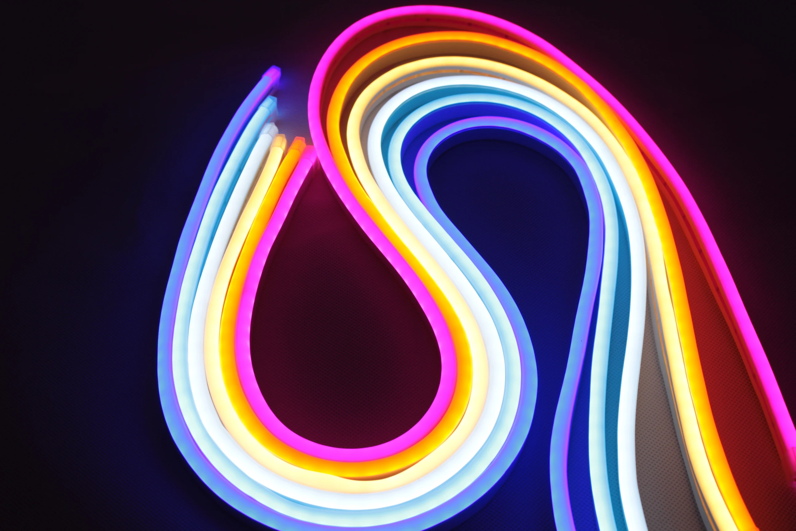 6*12毫米/8 * 16毫米户外可变形状 2835 12v 120 led 霓虹灯