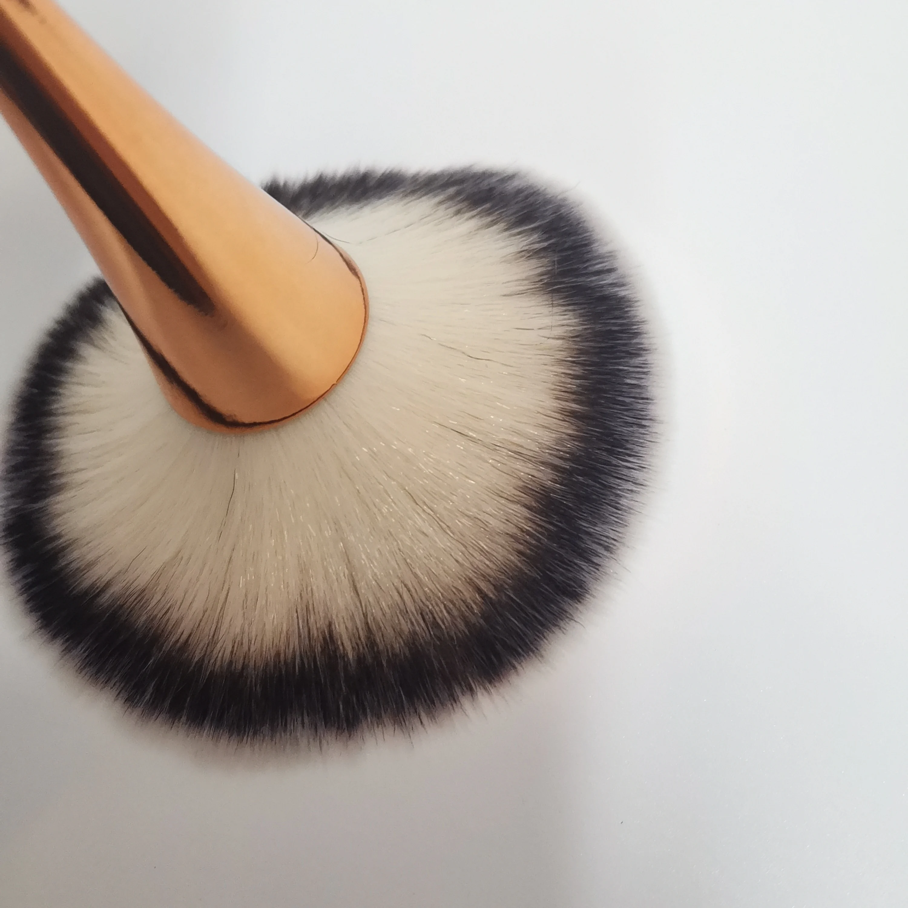 

Factory Hot Sale Handle Makeup Cosmetics Brush Colorful Nail Art Removal Cleaner Tool Nail Dust Brush, Customized color