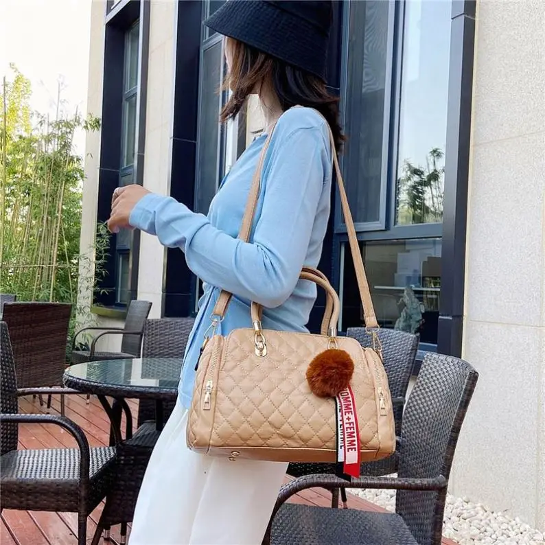 

2021 women's modern wallet fashion woman chain crossbody girls tote black pu lady bags ins purses new style ladies handbags 5045, Picture