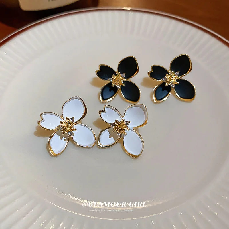 

fashion quality rhinestone flower stud earring for girls