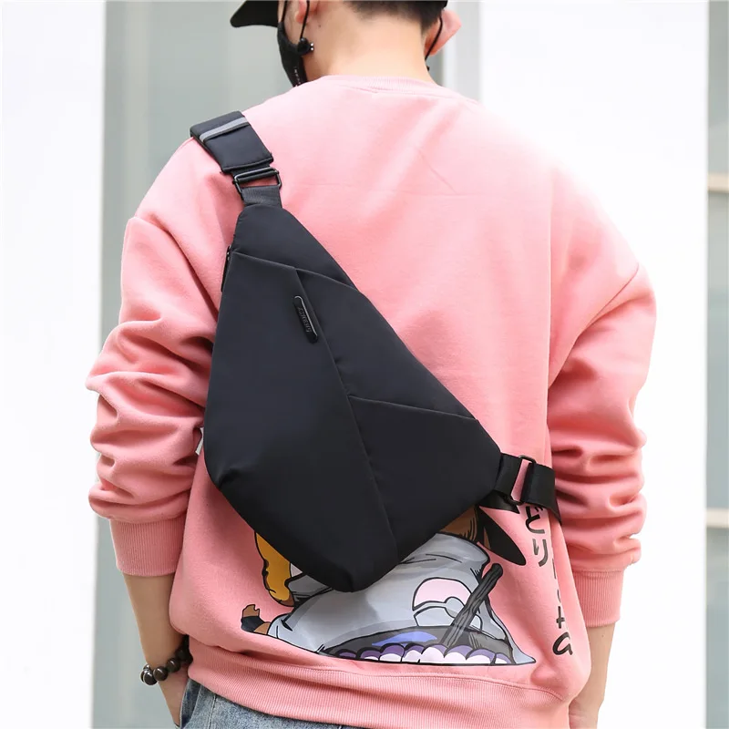 

Men's Chest Bag Shoulder Large Capacity Bag Outdoor Sports Bag Simple Mobile Pocket
