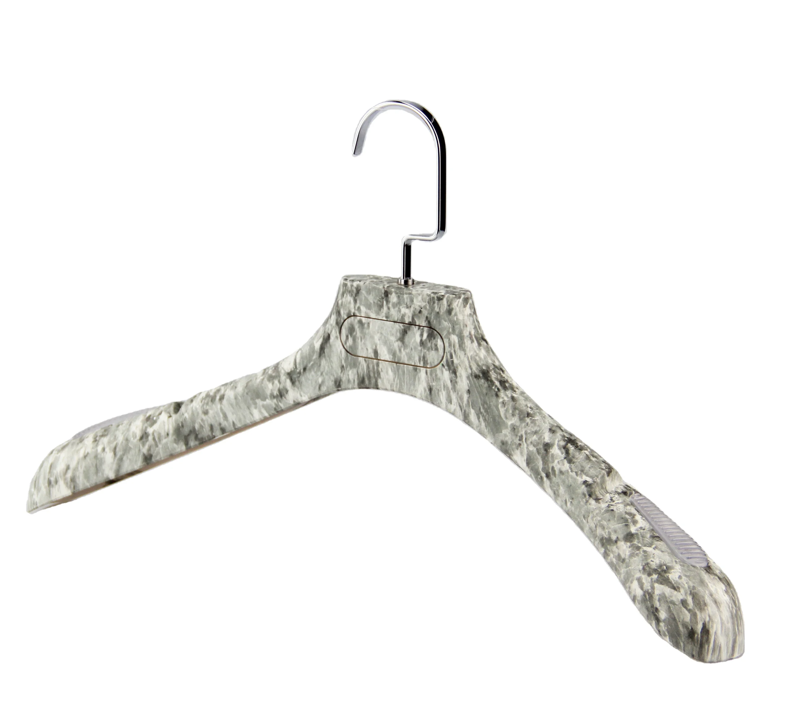 clothes hangers to buy