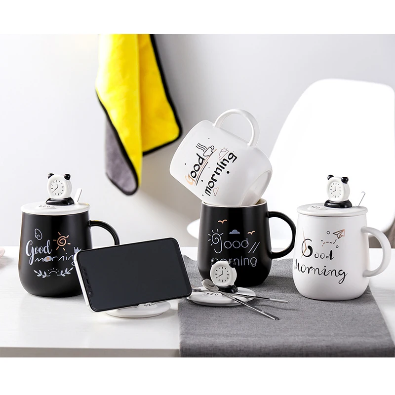 

Wholesale Porcelain Coffee Cup 3D Panda Ceramic Coffee Tea Mugs with Phone Holder, White and black