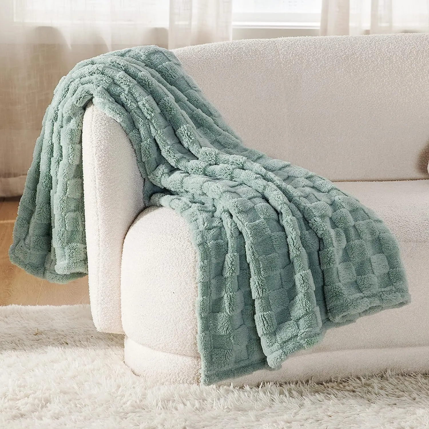 

Factory wholesale twin size christmas throw blanket adult jacquard plush blanket double bed teddy small throw blanket for winter