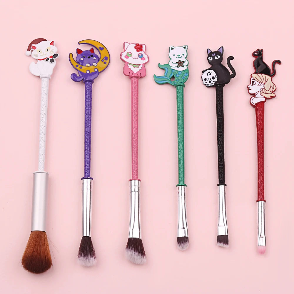 

Cartoon Anime Harajuku Sailor Moon Cat Lovely Cosplay Party Eye Shadow Brush Animal Series Makeup Brush, As picture