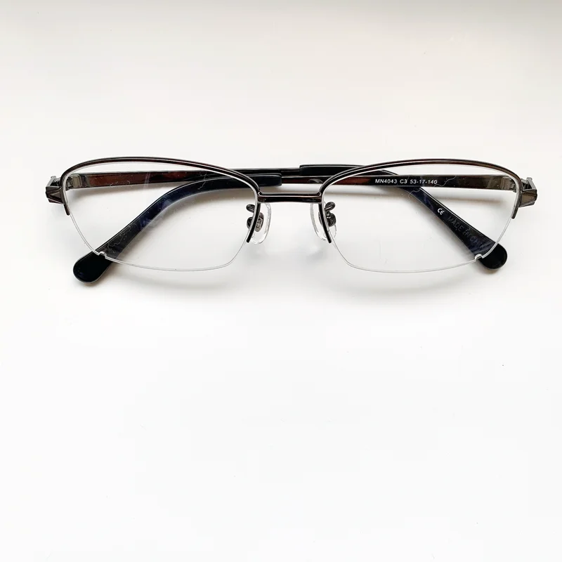 

metal frame eyeglasses MN4043