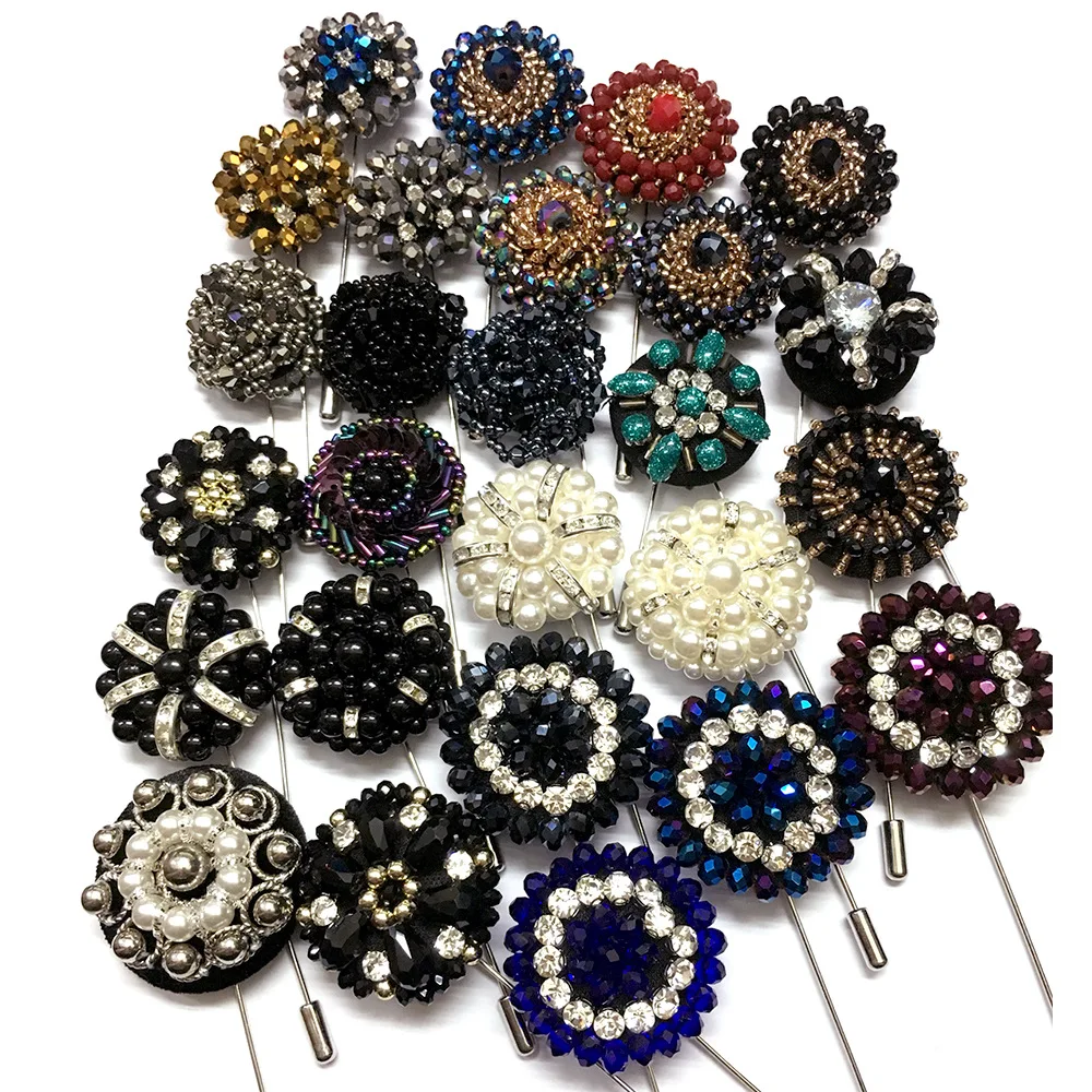 

Gentleman Fashion Pearl Beaded Floral Crystal Lapel Pins Men Brooch for Suits Handmade Brooch Pins Accessories