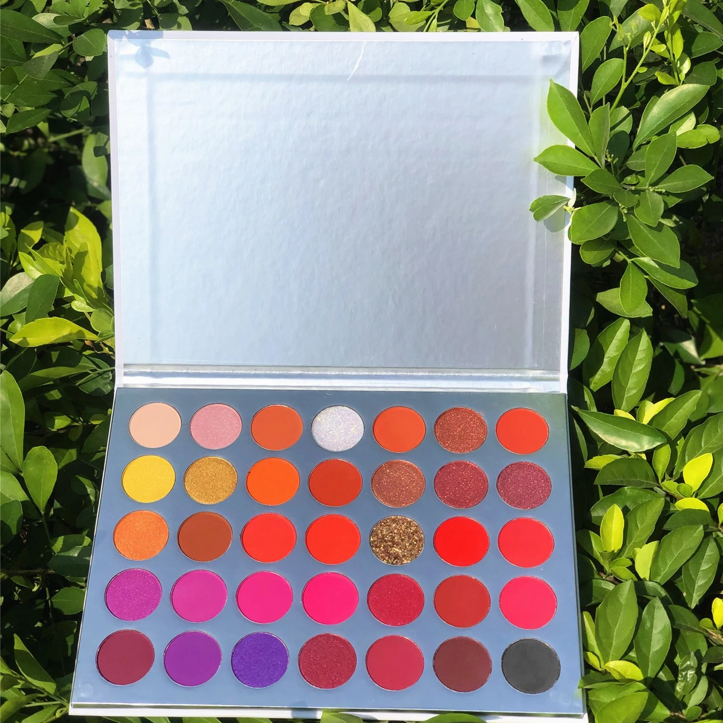 

35 Color High Pigmented Customize Eye Shadow Pallet Private Label Eyeshadow Palette