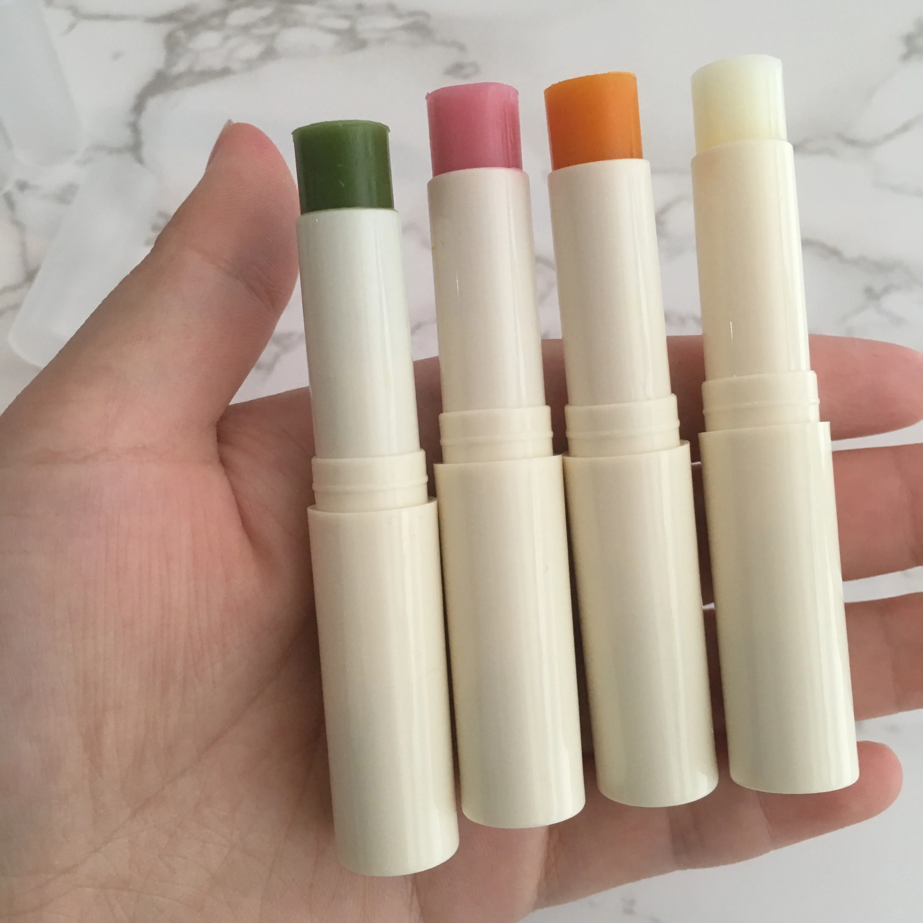 

No logo chapstick lip balm moisture natural herbal vegan lip balm customized, 4 colors