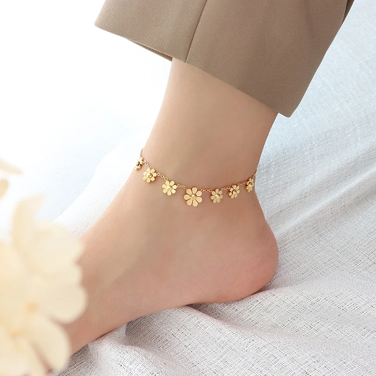 

Tarnish free stainless steel titanium hypoallergenic dainty gold metal flower waterproof 18K foot jewelry ornaments anklet girls, Optional as picture,or customized