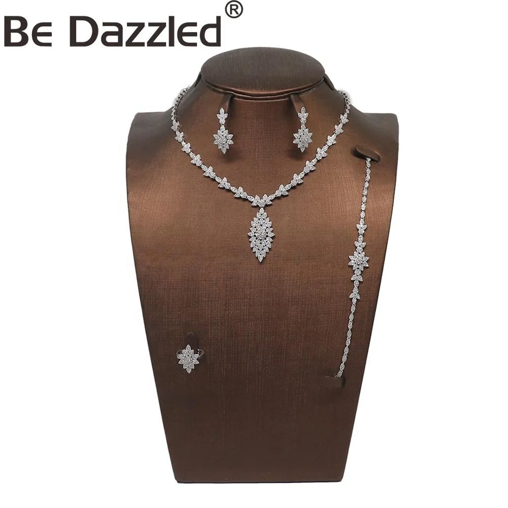 

Bedazzled 2020 fashion zircon pendant necklace set simple diamond necklace jewelry set for women mama party