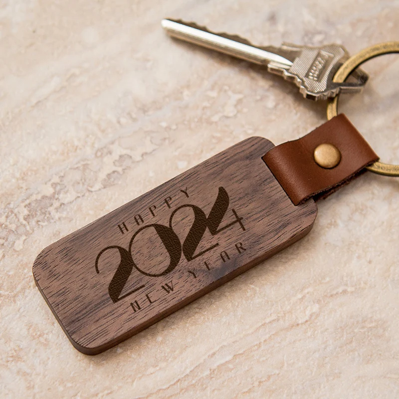 

New Year Design PU Leather Keychain Walnut Craft Family Couple Hook Car Keychain