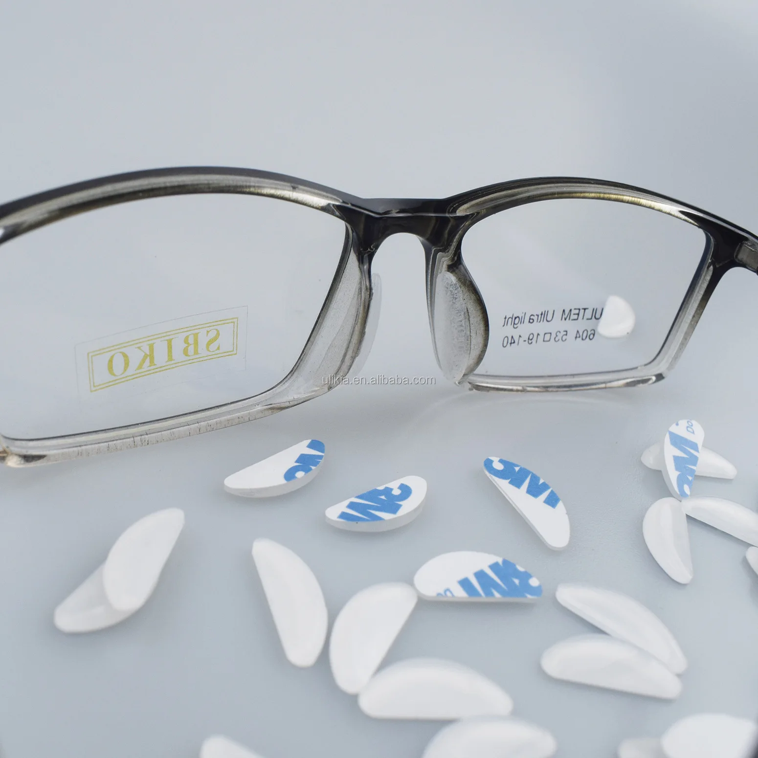 Adhesive Eyeglass Sunglass Glasses Spectacles Antislip Silicone Stick