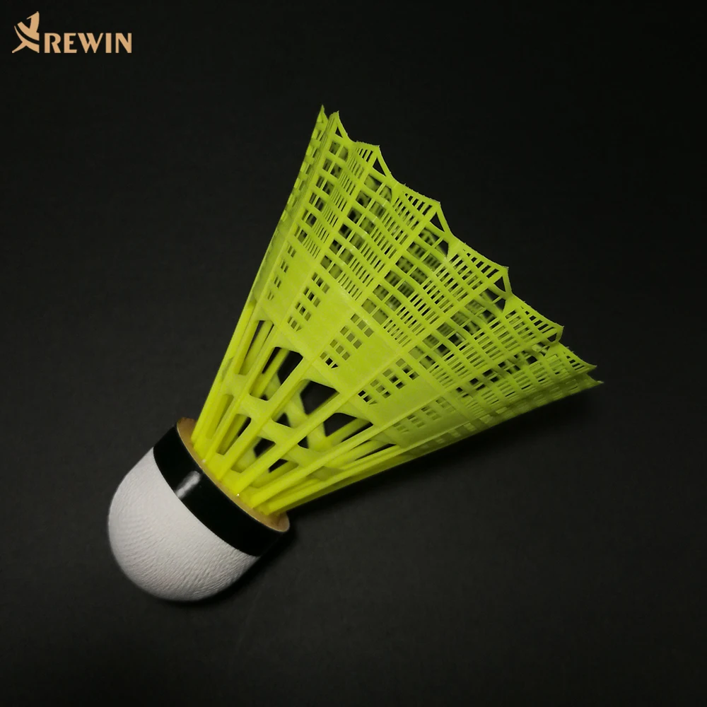 Hot Selling Wholesale Cheap Nylon Badminton Shuttlecock Of M370c
