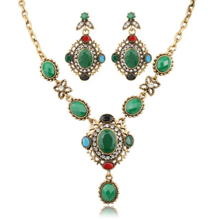 

Wholesale Retro Alloy Chain Green Water Drop Pendant Necklace Drop Dangle Earrings for Women Fashion Jewelry Sets