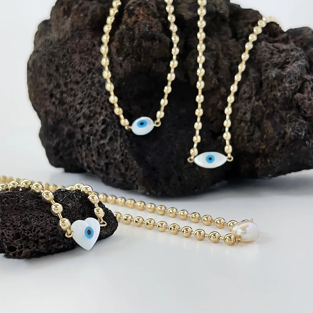 

2022 Hotsale Copper Beads Chain Evil Eyes Pendant Necklace Love Heart Blue Shell Eye Pendant Necklace