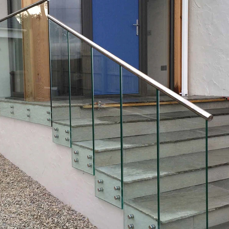 无框内饰12.38毫米钢化夹层玻璃栏杆系统