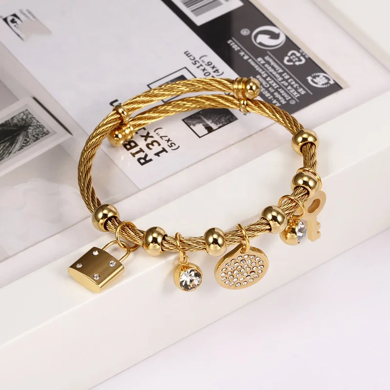 

Factory Wholesale Stainless Steel Adjustable Bangles With Diamond 18K Gold Filled Key Lock Bracelets Bangles Women, As the picture