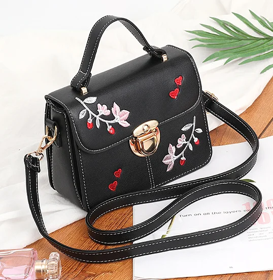 

Fashion New Design Women Leather Handbags Lock Hardware Cssbody Bags, 2 colors