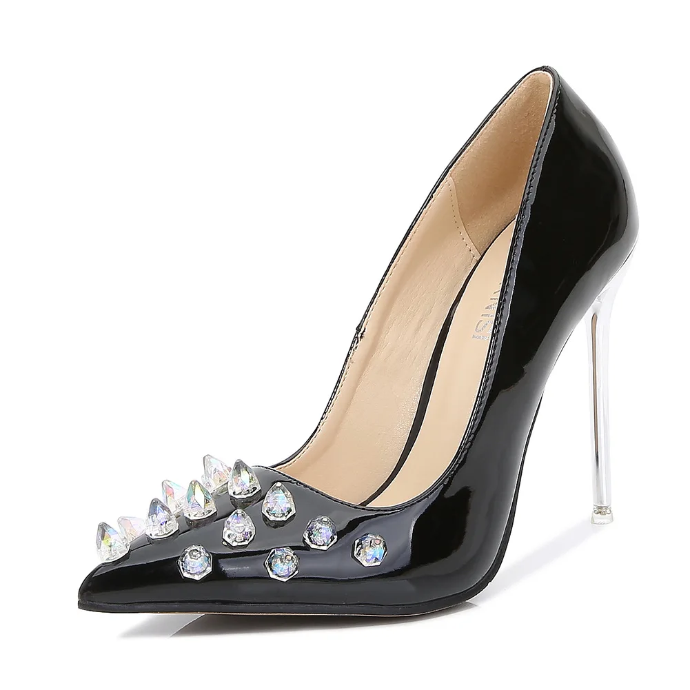 

New summer slippers with pointed rivets women's stiletto heels