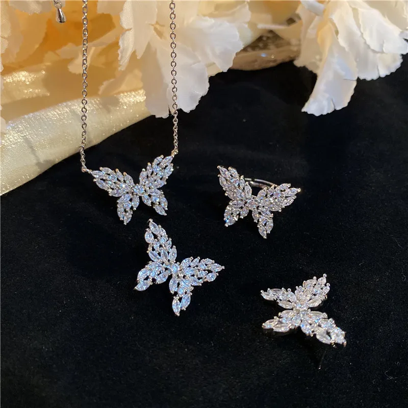 

2020 Crystal Butterfly Necklace Bling Iced Out Cubic Zircon Butterfly Pendant Necklace Earrings Ring Jewelry Set