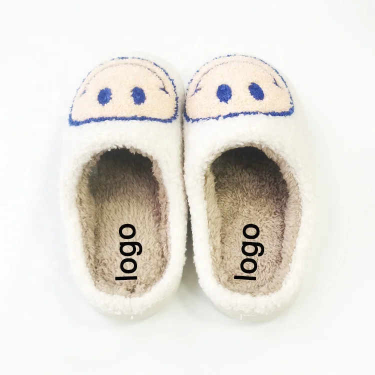 

2023 Wholesale winter white Fuzzy Women House Smiley Face Indoor Slippers for America