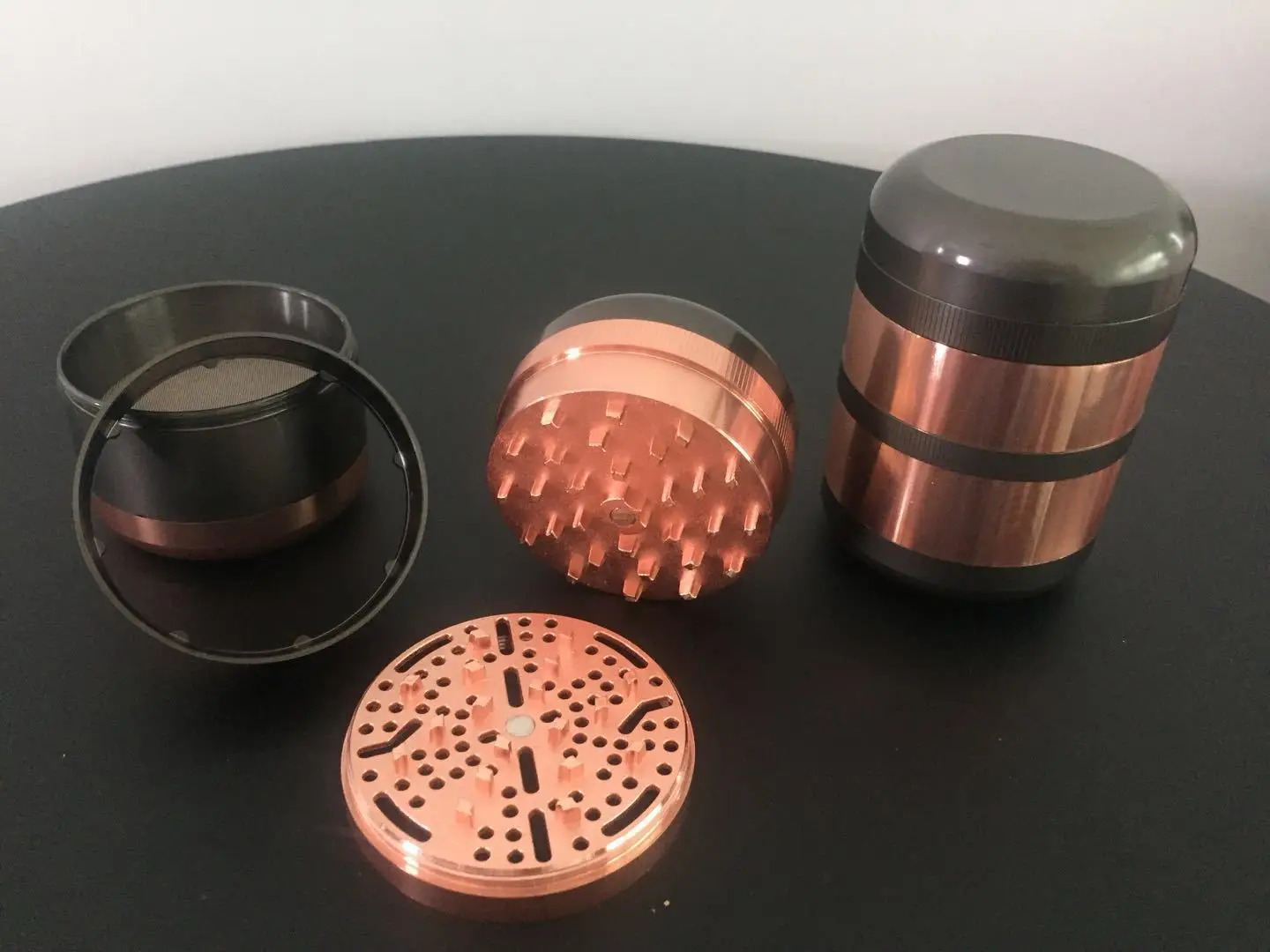 2019 New type 6 parts storage tank 63mm herb grinder