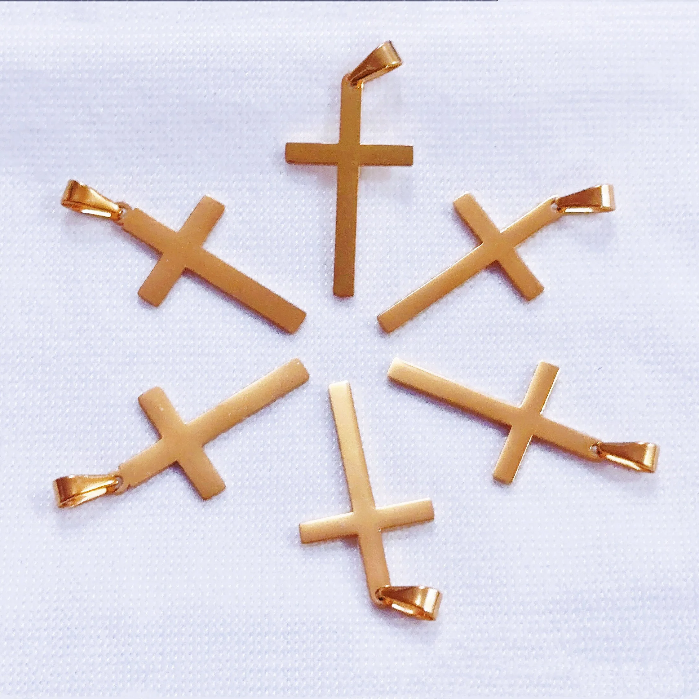 

Classical Stainless Steel Christian Jesus Cross Crucifix Pendant 18k Gold Plated Men Jewelry Plain Cross Pendant Charm