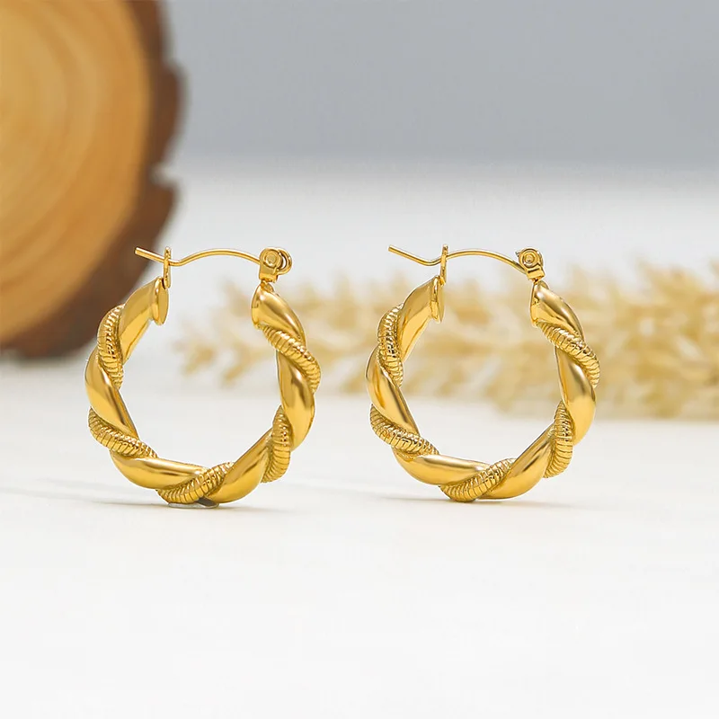 

Dainty Hypoallergenic Jewelry Croissant Double Twist Rope 18K Gold Plated Stainless Steel Hoop Earrings For Women