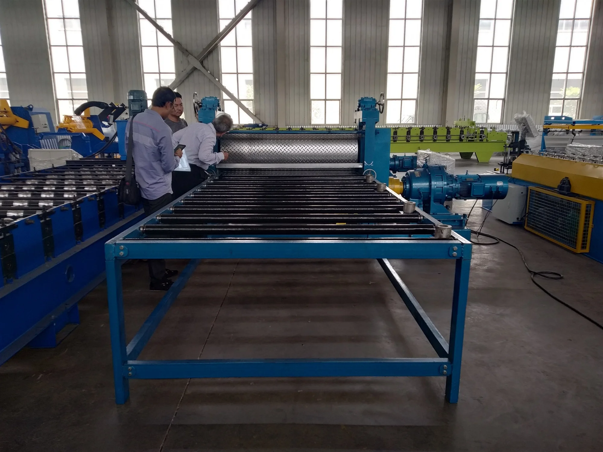 Customized metal plate checkered embossing machine sheet metal embossing equipment 4mm thickness
