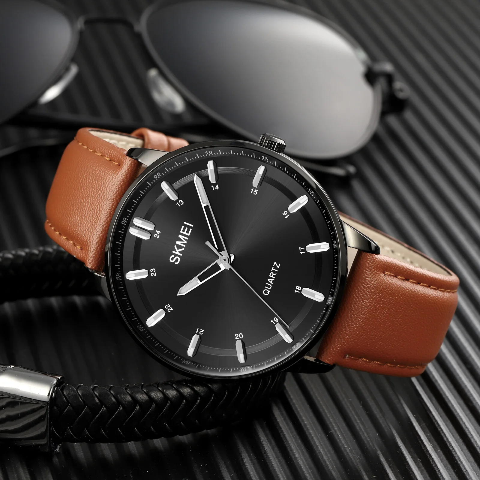 

SKMEI 1662 Genuine Leather Men Wristwatch Alloy Case Waterproof Watch Relojes Hombre Glass Zinc Alloy Time Round Buckle 2021 JP