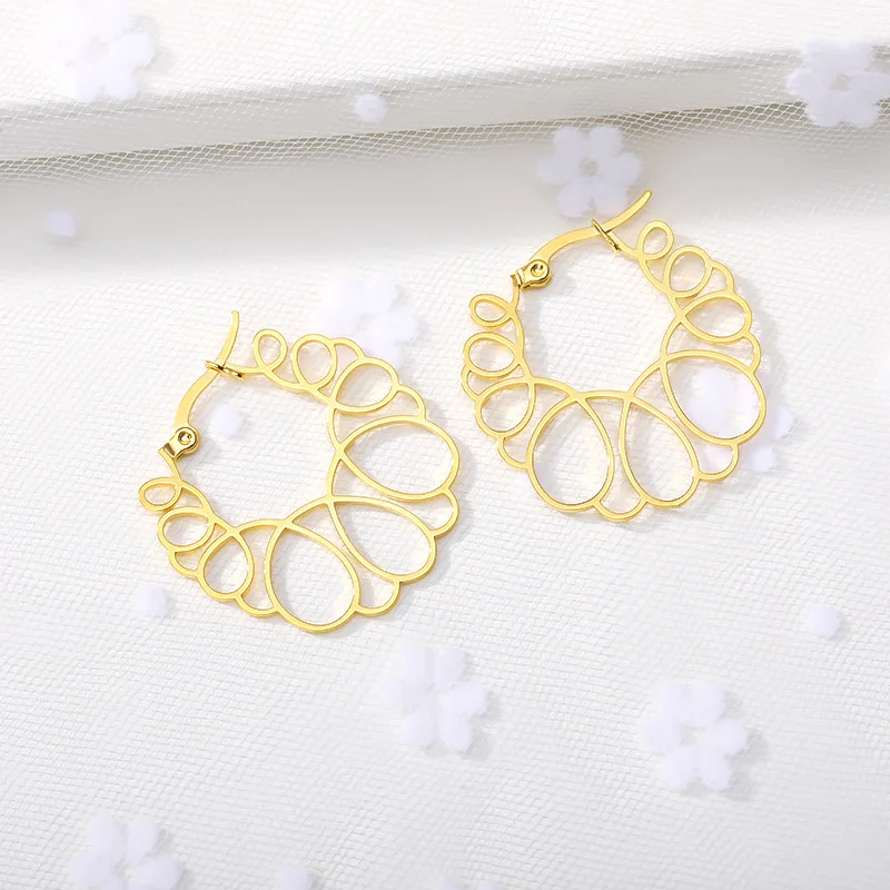 

JUHU New round irregular flower shaped hoop earrings fashion earrings ladies stainless steel jewelry wholesale 2020, Colorful