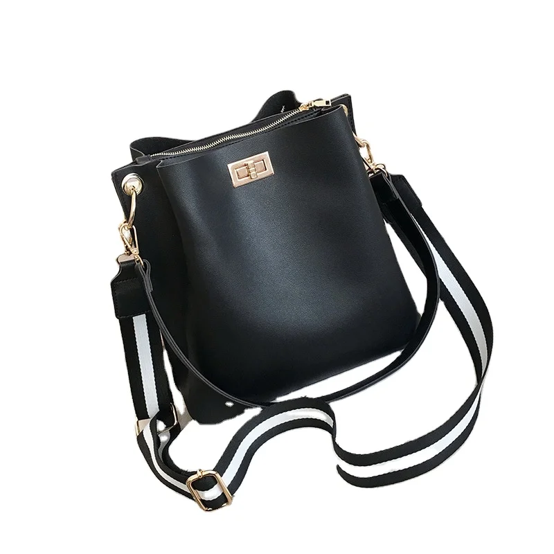 

Brand Designer Women PU Leather Handbag Shoulder messenger Bag Ladies Large capacity broadband Fashion Solid bucket bag