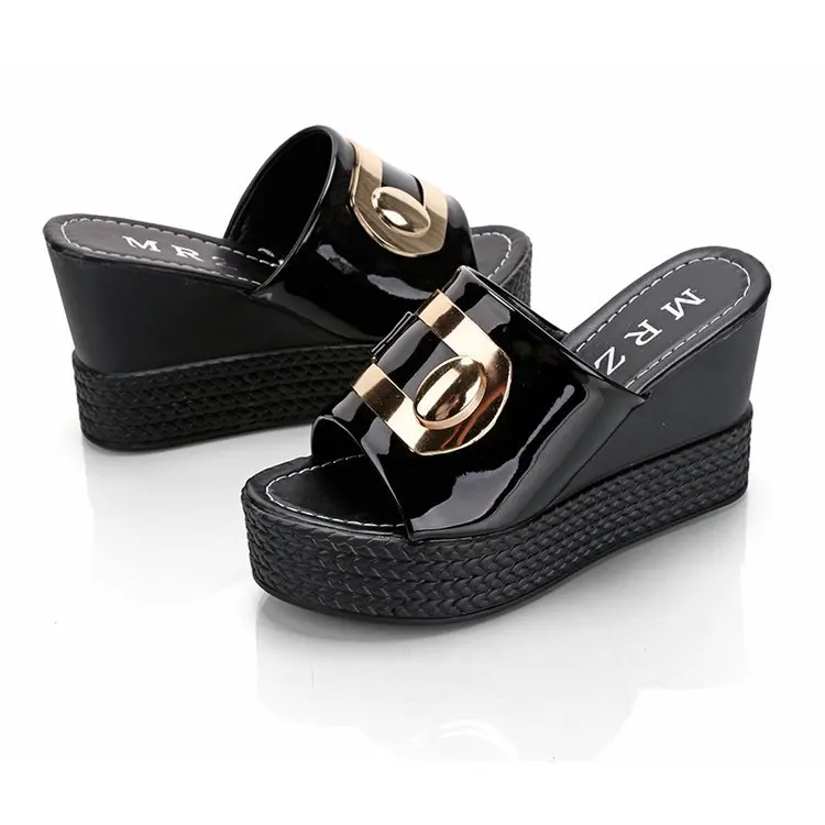 

2021 New Arrival Trendy Ladies Wedge Slippers Solid Color Fish Mouth Open Toe Platform Buckle Women Fashion Slippers
